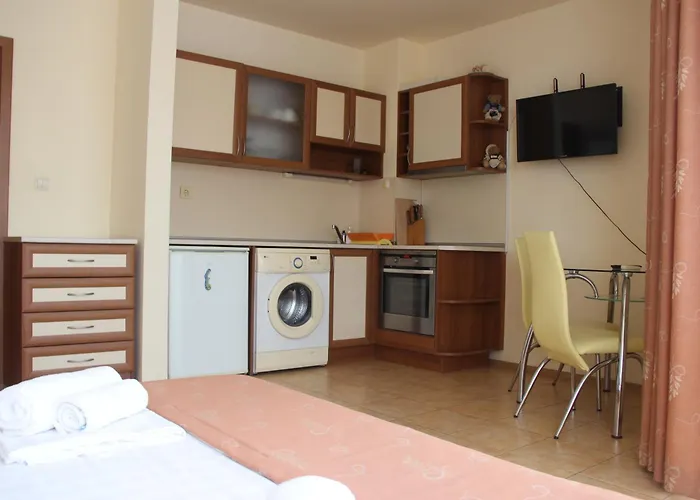 Aurelia Beach Complex