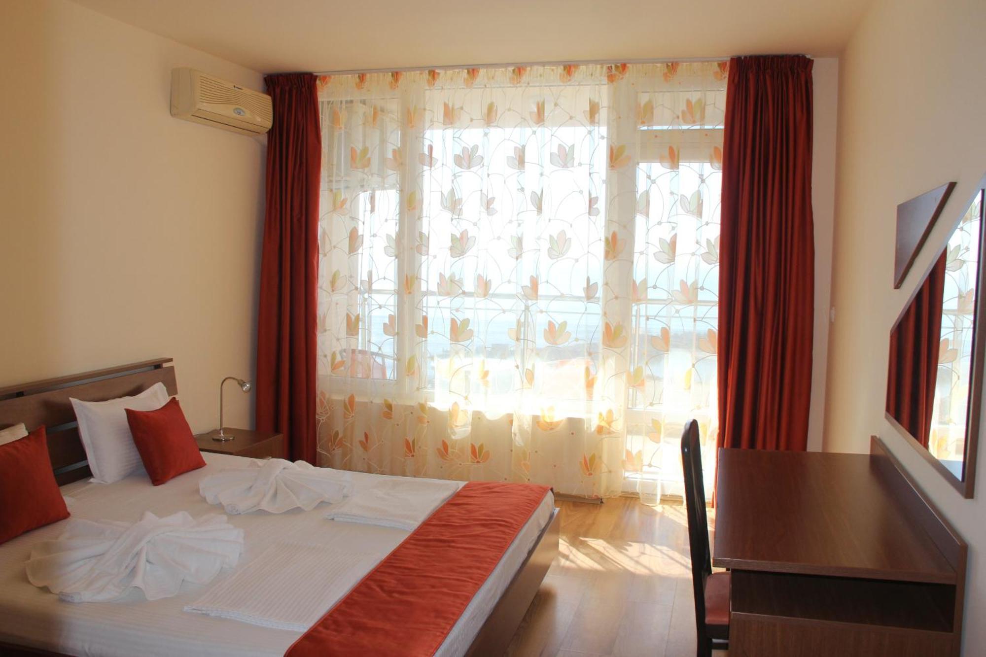 Aurelia Complex 3* Ravda